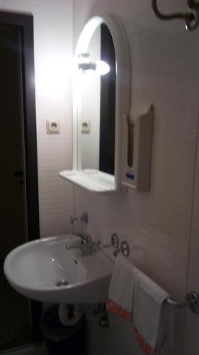 Hotel Violetta Parma Dış mekan fotoğraf