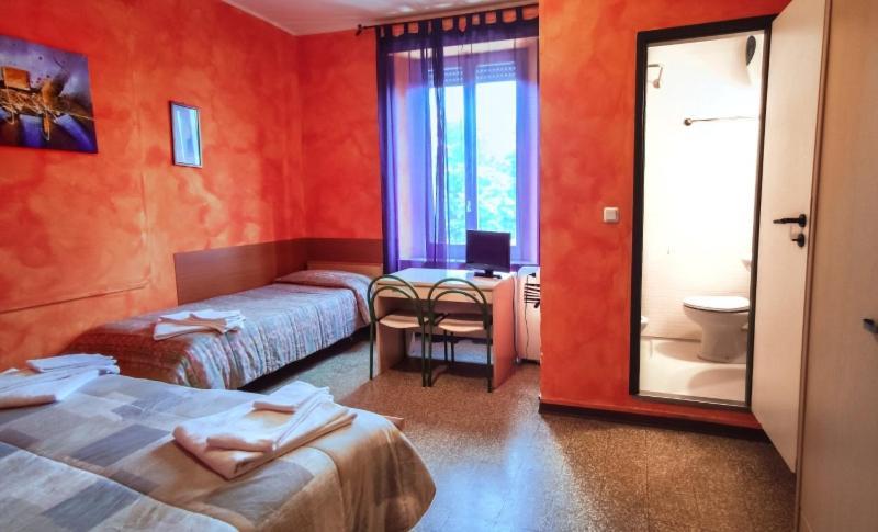 Hotel Violetta Parma Dış mekan fotoğraf