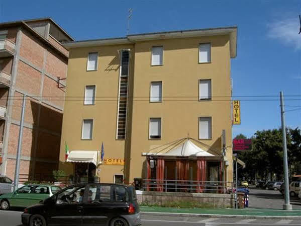 Hotel Violetta Parma Dış mekan fotoğraf