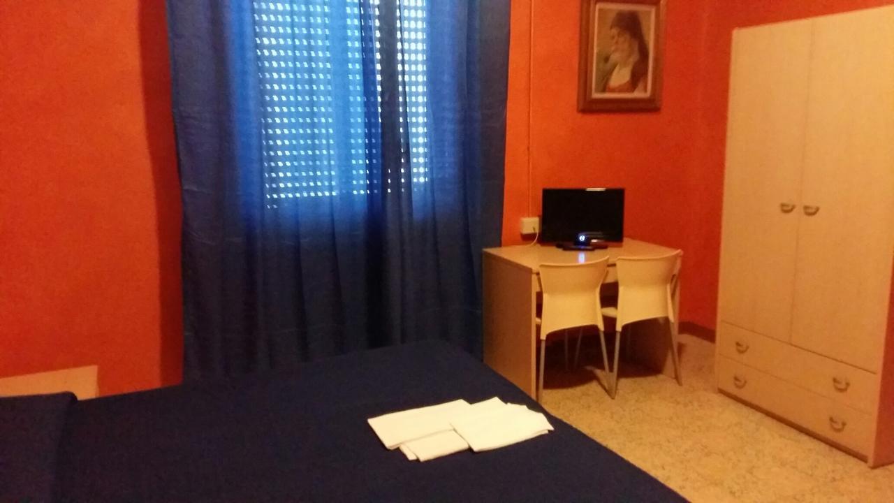 Hotel Violetta Parma Dış mekan fotoğraf